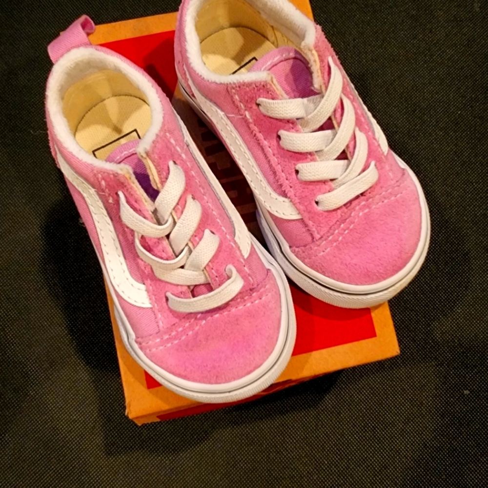Toddler sneakers